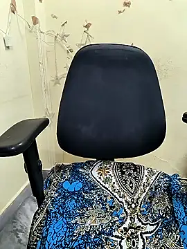 Snapshot of lovely_zara chatting on 11, 2, 2025 lovely zara online show from 11, 2, 2025