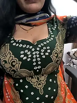 Snapshot of lovely_zara chatting on 20, 11, 2025 lovely zara online show from 20, 11, 2025