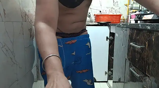 Snapshot of bhabhisexxy_880 chatting on 14, 2, 2025 bhabhisexxy 880 online show from 14, 2, 2025