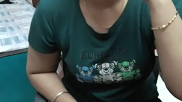 Snapshot of bhabhisexxy_880 chatting on 8, 10, 2025 bhabhisexxy 880 online show from 8, 10, 2025
