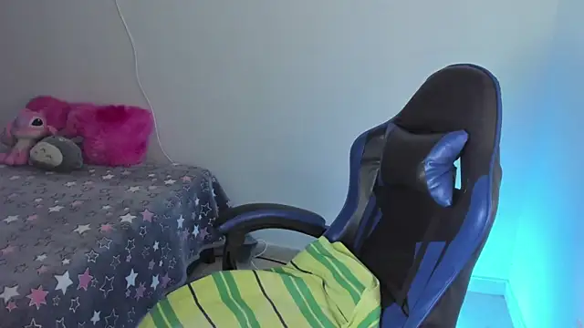 roseliam25 online show from 28, 2, 2026