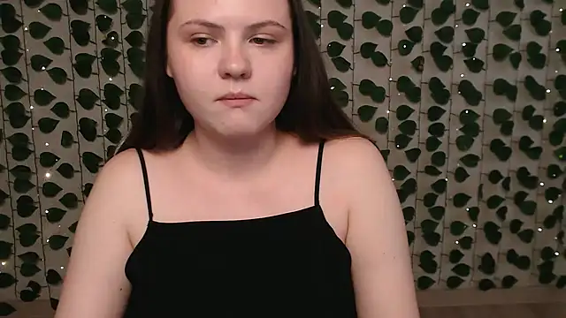 IxxiLiana online show from 2, 2, 2025