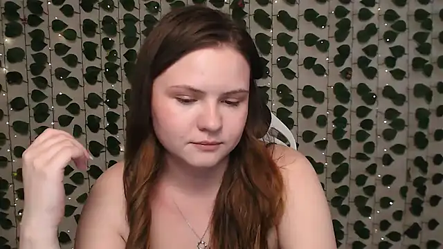 IxxiLiana online show from 15, 2, 2025