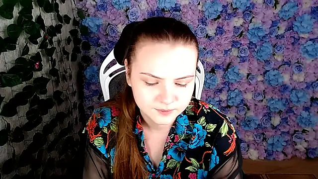 IxxiLiana online show from 20, 10, 2025