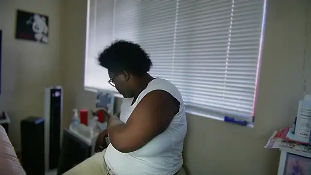 Snapshot of Yagurl__west chatting on 1, 3, 2025 Yagurl west online show from 1, 3, 2025