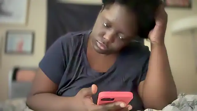 Yagurl  west online show from 13, 3, 2025