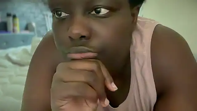 Snapshot of Yagurl__west chatting on 28, 9, 2025 Yagurl west online show from 28, 9, 2025