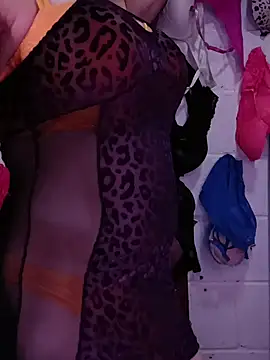 Snapshot of Mshizzle12 chatting on 16, 10, 2025 Mshizzle12 online show from 16, 10, 2025