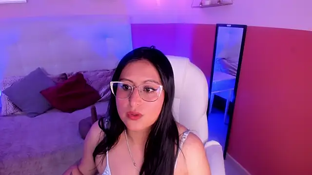 Snapshot of Amber_gold_ chatting on 6, 6, 2026 Amber gold online show from 6, 6, 2026