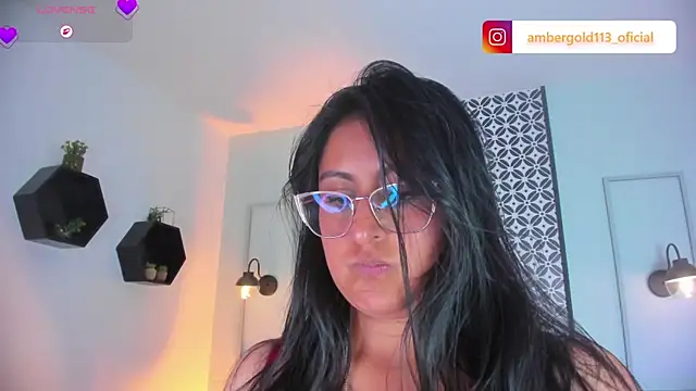 Snapshot of Amber_gold_ chatting on 11, 6, 2026 Amber gold online show from 11, 6, 2026
