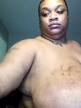 Snapshot of NaughtyHottieBBW chatting on 4, 2, 2025 NaughtyHottieBBW online show from 4, 2, 2025