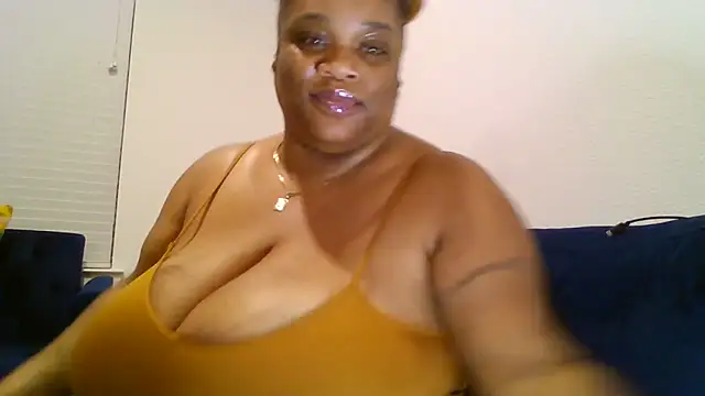 Snapshot of NaughtyHottieBBW chatting on 14, 9, 2025 NaughtyHottieBBW online show from 14, 9, 2025