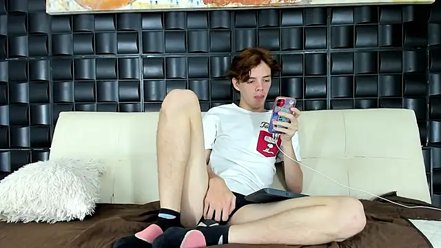 daniel hot03 online show from 21, 3, 2025