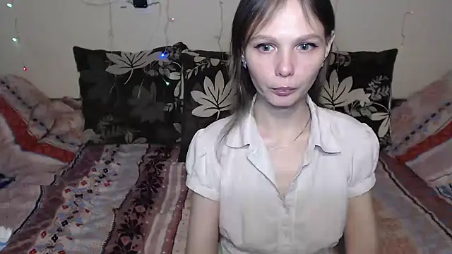 Nika Shiny online show from 5, 1, 2025