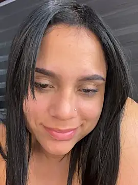 pamela anderson  online show from 20, 12, 2024