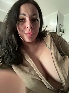 Chloe Ricci online show from 2, 12, 2024