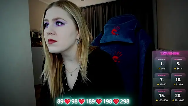 Olivia Munk online show from 28, 10, 2025