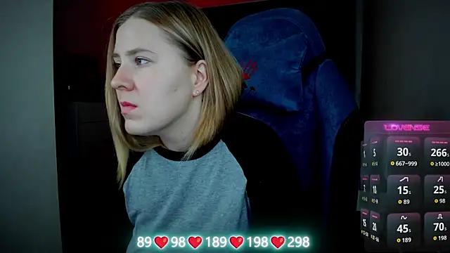 Olivia Munk online show from 1, 11, 2025