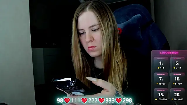 Olivia Munk online show from 18, 3, 2026