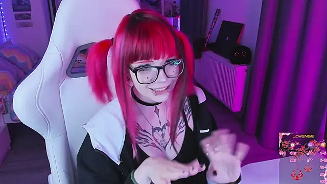 Snapshot of Yumi_Youkai chatting on 16, 11, 2025 Yumi Youkai online show from 16, 11, 2025