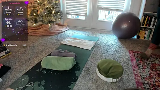 lovejulietxo online show from 2, 1, 2025