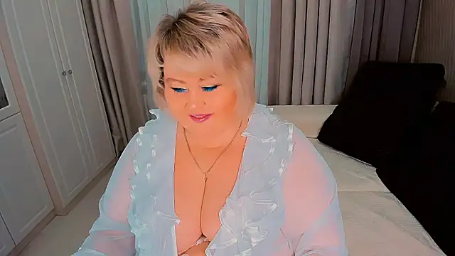 Snapshot of BIGTITSBBW chatting on 24, 12, 2024 BIGTITSBBW online show from 24, 12, 2024