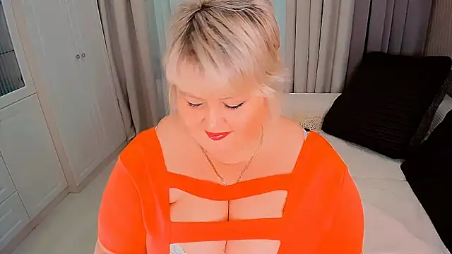Snapshot of BIGTITSBBW chatting on 20, 1, 2025 BIGTITSBBW online show from 20, 1, 2025