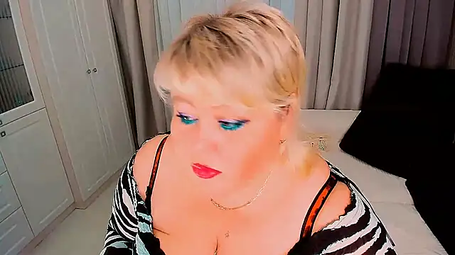 Snapshot of BIGTITSBBW chatting on 20, 2, 2025 BIGTITSBBW online show from 20, 2, 2025