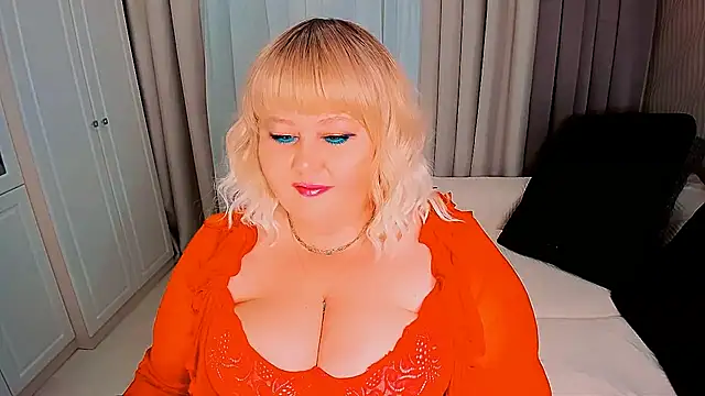 Snapshot of BIGTITSBBW chatting on 11, 3, 2025 BIGTITSBBW online show from 11, 3, 2025
