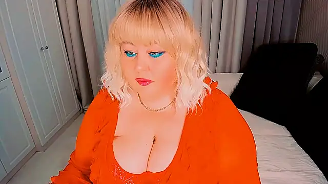 Snapshot of BIGTITSBBW chatting on 12, 3, 2025 BIGTITSBBW online show from 12, 3, 2025