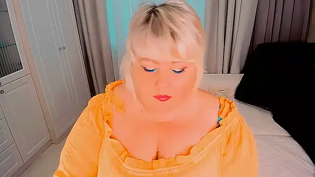 Snapshot of BIGTITSBBW chatting on 9, 9, 2025 BIGTITSBBW online show from 9, 9, 2025