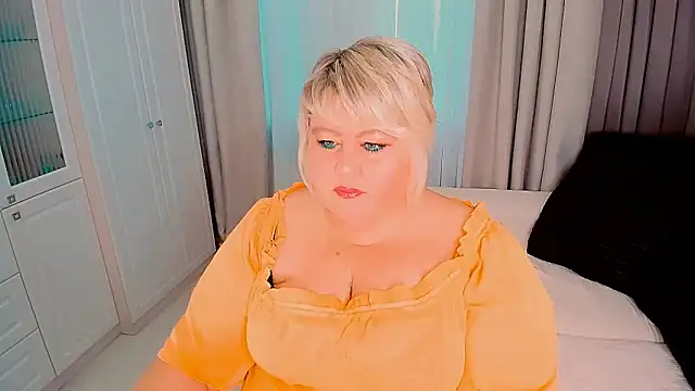 Snapshot of BIGTITSBBW chatting on 11, 9, 2025 BIGTITSBBW online show from 11, 9, 2025