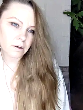 Snapshot of SexyMichellexo chatting on 26, 5, 2026 SexyMichellexo online show from 26, 5, 2026