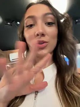 Snapshot of AnnaCastillo_ chatting on 12, 9, 2025 AnnaCastillo online show from 12, 9, 2025