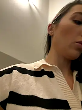 Snapshot of AnnaCastillo_ chatting on 4, 10, 2025 AnnaCastillo online show from 4, 10, 2025