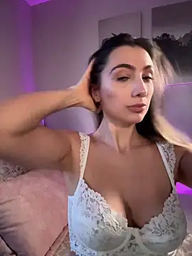 Snapshot of AnnaCastillo_ chatting on 7, 11, 2025 AnnaCastillo online show from 7, 11, 2025