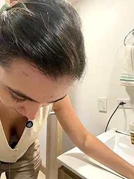 Snapshot of AnnaCastillo_ chatting on 12, 1, 2026 AnnaCastillo online show from 12, 1, 2026