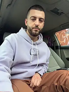 ElChapoGuzman95 online show from 9, 2, 2026