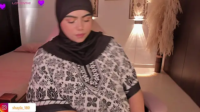 shayla 18 online show from 22, 11, 2025