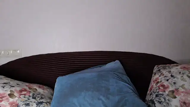 Snapshot of vitalina_freedom chatting on 30, 11, 2025 vitalina freedom online show from 30, 11, 2025