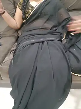 Snapshot of Mounika25 chatting on 15, 5, 2026 Mounika25 online show from 15, 5, 2026