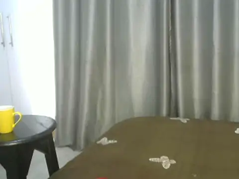 Snapshot of East_queen chatting on 19, 2, 2025 East queen online show from 19, 2, 2025