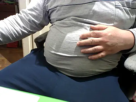 Snapshot of tipko123 chatting on 28, 4, 2026 tipko123 online show from 28, 4, 2026