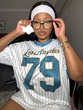 Snapshot of Neelo-Smith chatting on 13, 12, 2024 Neelo-Smith online show from 13, 12, 2024