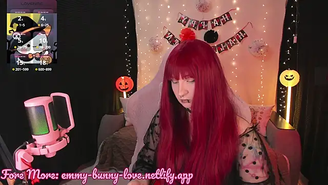 EmmyBunny online show from 29, 10, 2025