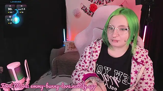 EmmyBunny online show from 5, 11, 2025