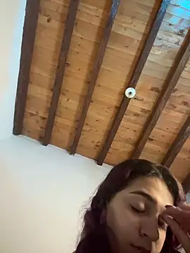 Alicia Ruiz online show from 11, 12, 2024