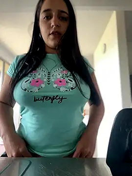 Alicia Ruiz online show from 10, 9, 2025