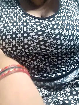 Snapshot of Seema_99 chatting on 3, 10, 2025 Seema 99 online show from 3, 10, 2025