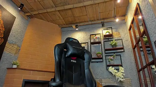 Snapshot of alexgiraldo_ chatting on 6, 3, 2025 alexgiraldo online show from 6, 3, 2025